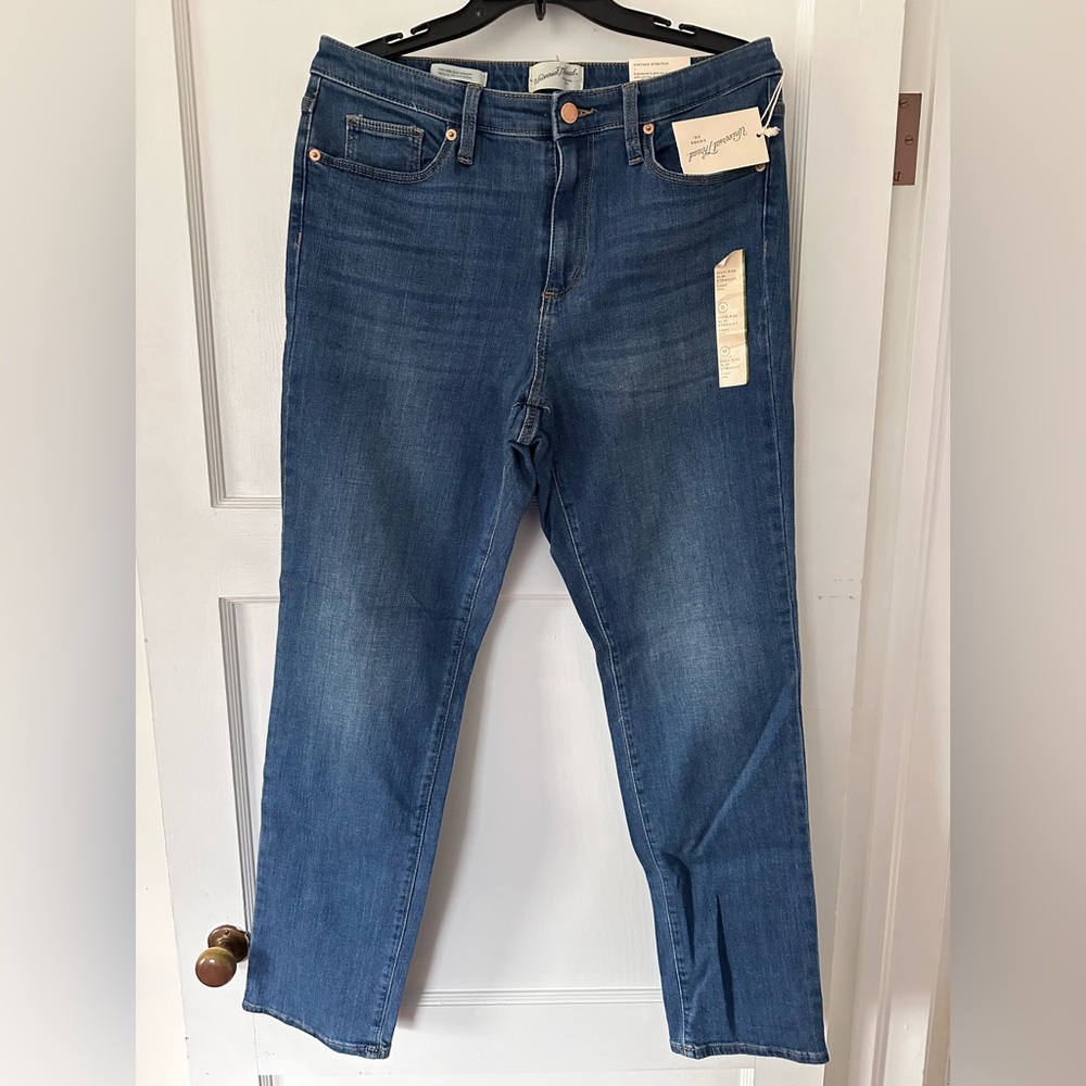 NWT Universal Thread High-Rise Slim Straight Jeans